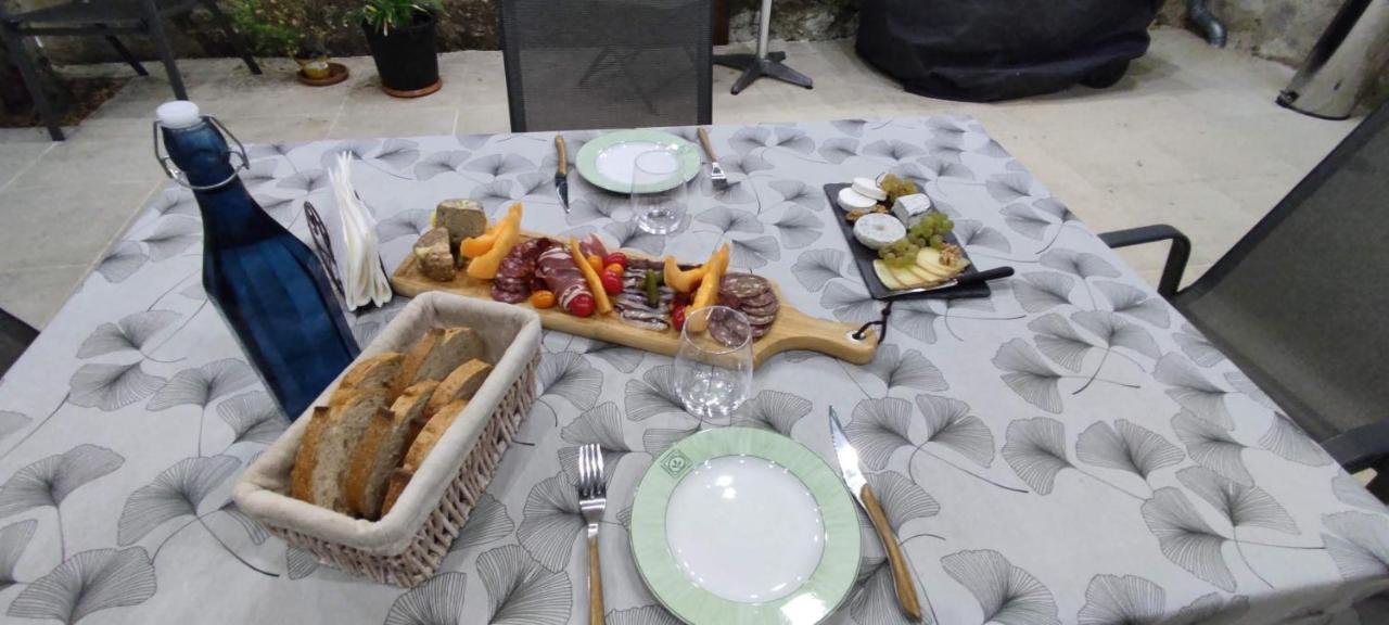 Domaine Les Garrigues Bed & Breakfast Puygaillard-de-Quercy Luaran gambar