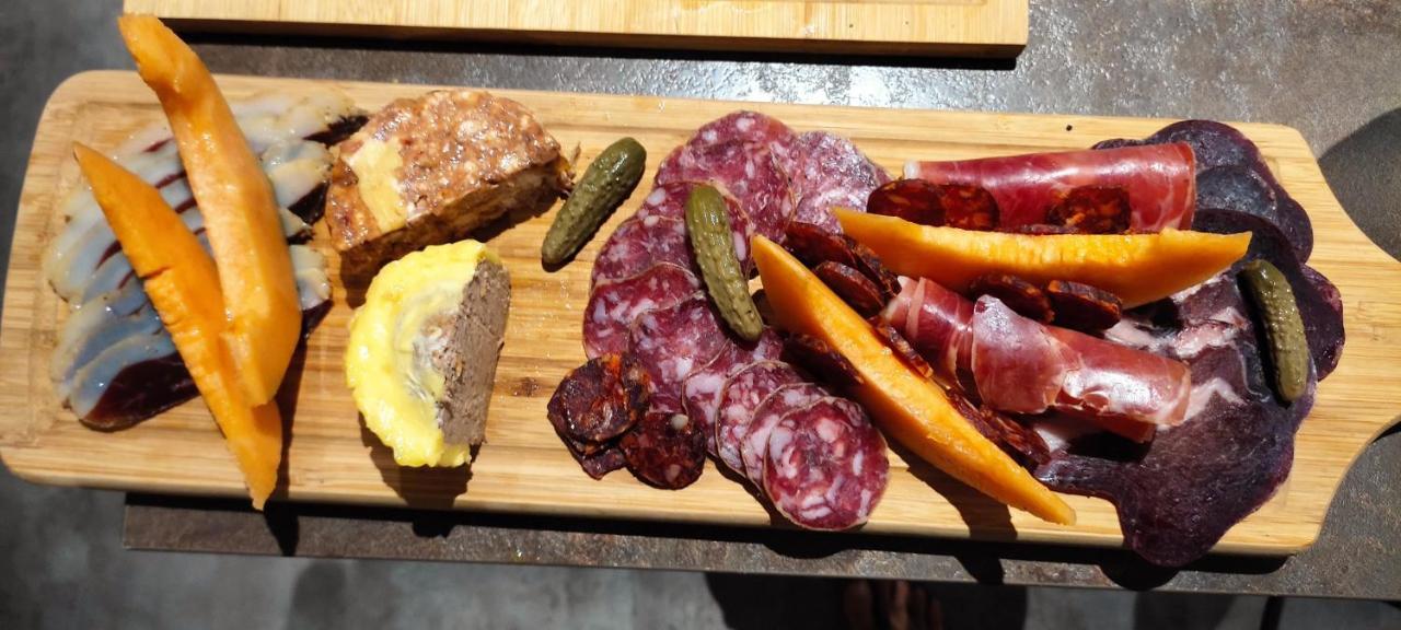 Domaine Les Garrigues Bed & Breakfast Puygaillard-de-Quercy Luaran gambar